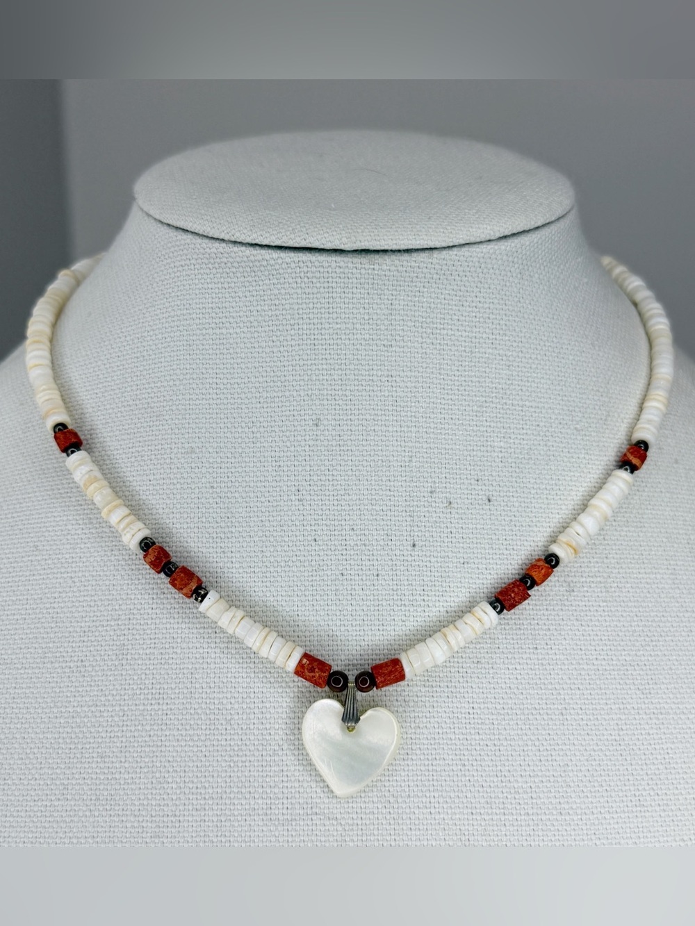Vintage Mother of Pearl Heart Shell Heishi Bead Necklace Boho 17” Coastal Beach